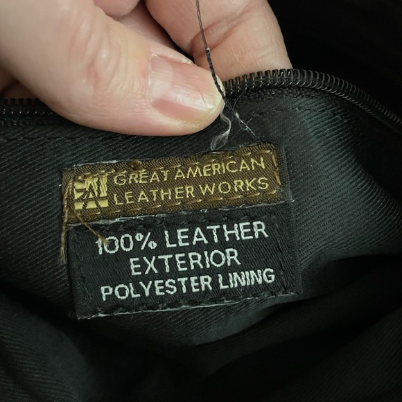 Vintage Black 100% Leather Small Cross‎ Body Purse with Silver Zippers - Picture 11 of 12